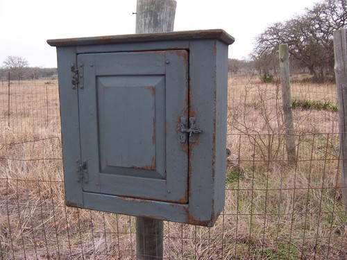 PRIMITIVE BATHROOM MEDICINE WALL HANGING CABINET CUPBOARD PAINTED COUNTRY RUSTIC - Picture 7 of 10