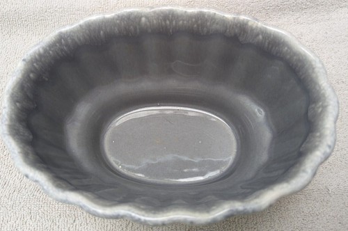 Vintage Hull Pottery Light Gray Oval Shape Scallop Edge Garden Planter 720 - Picture 5 of 8