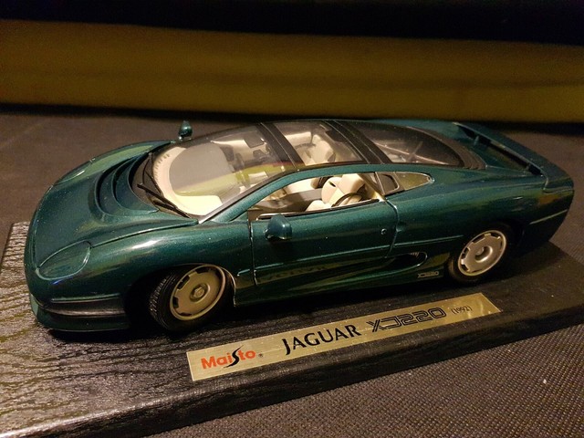 maisto special edition jaguar xj220