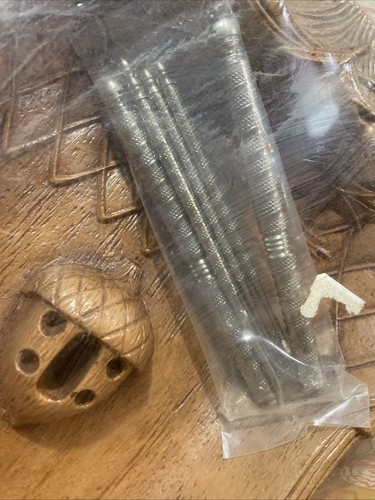 Vintage 1970s Nut Bowl w/ Crackers Carved Resin Acorns Decor Awood Sealed - Picture 6 of 10