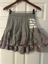 Thom Browne Light Grey Classic Loop Back Mini Pleated Skirt Sz38Italy 25  waist 