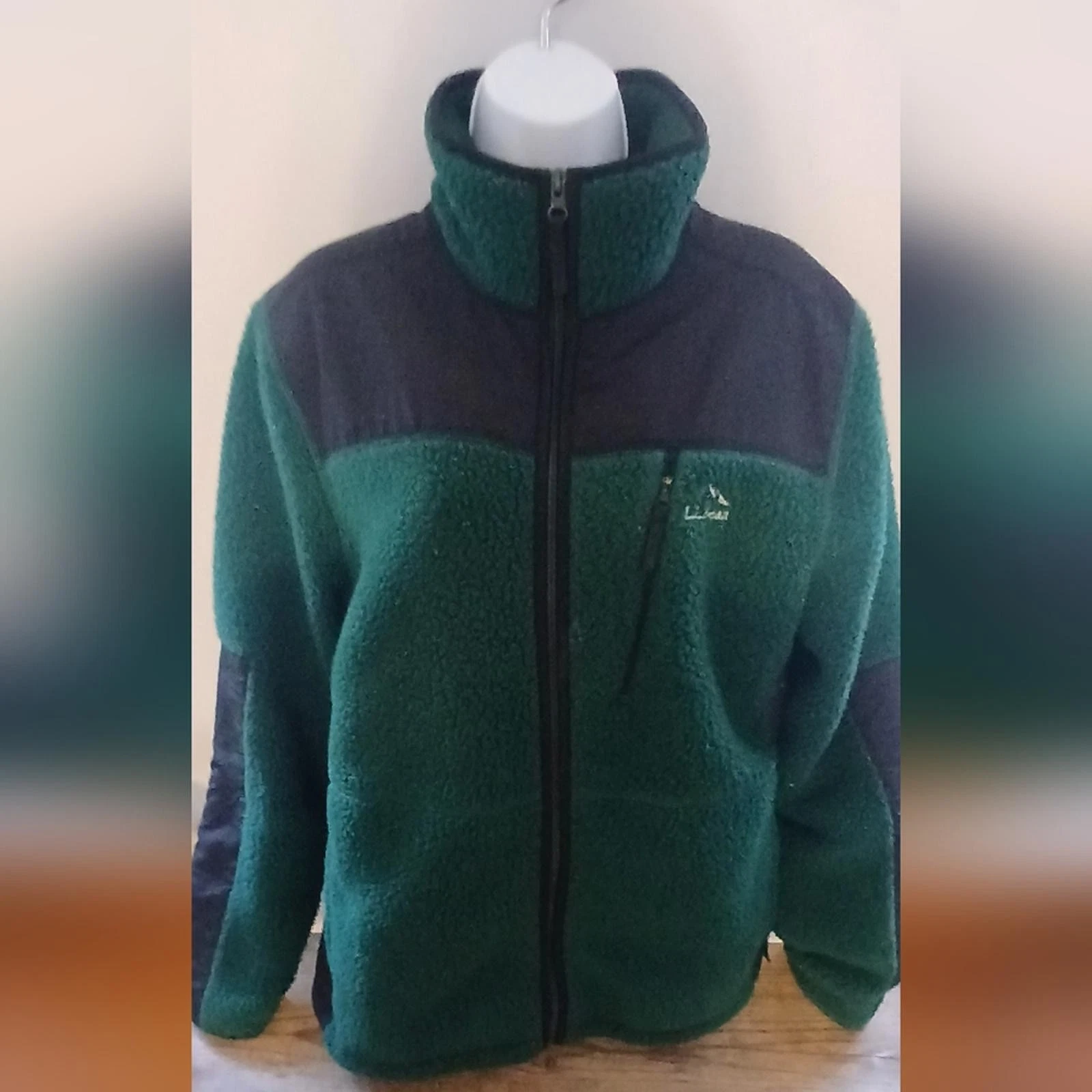 L.L. Bean Men's windproof fleece jacket, Green /Black POLARTEC Full Zip LG-REG