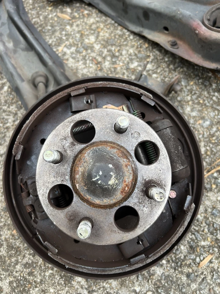 96 97 98 99 00 HONDA CIVIC NUDILLOS TRASEROS HUSILLOS BRAZOS DE ARRASTRE JUEGO TAMBOR NO ABS Foto 3 de 4