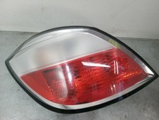 RÜCKLEUCHTE AUßEN LINKS / 91261 FÜR OPEL ASTRA H GTC A04 1.8 L08