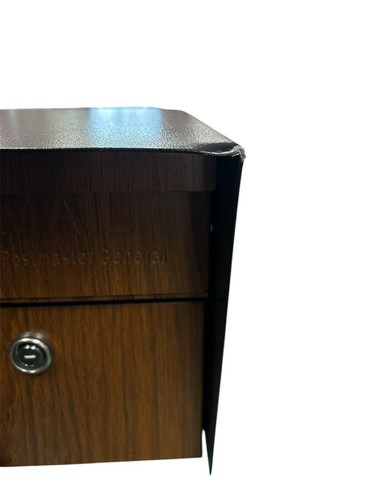 Mail Manager Locking Wood Grain Post Mount Mailbox with High Security Locking - Picture 1 of 3
