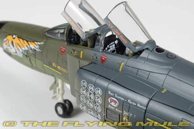 Hobby Master 1:72 F-4E Phantom II USAF 108th TFW, 141st TFS NJ ANG #68-0378 Foto 3 de 4