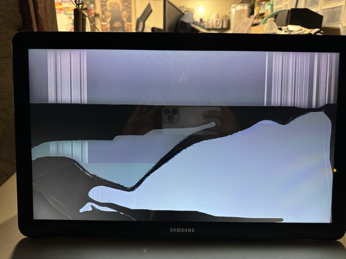 Galaxy ギャラクシー　大型　タブレット 18.4インチ SM-T670 Samsung 18.4