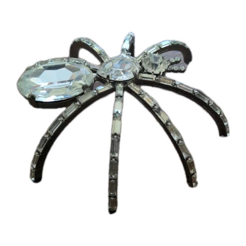 Vintage Butler & Wilson Iconic Large Spider Shoulder Brooch Pin - Boxed - Image 2 of 4