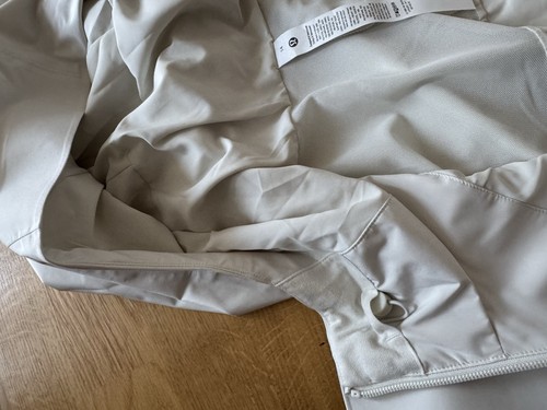Lululemon Rain Rebel Jacket Bone 14 Neu Mit Etikett! - Bild 9 von 12