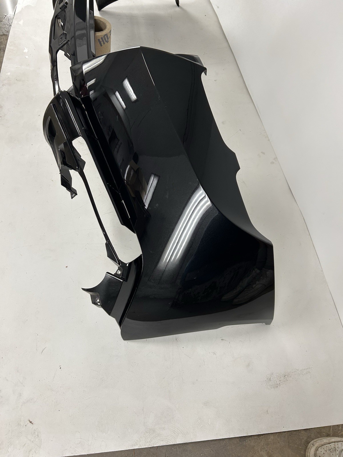 2021 FERRARI ROMA REAR BUMPER COVER SKIN OEM 000901251