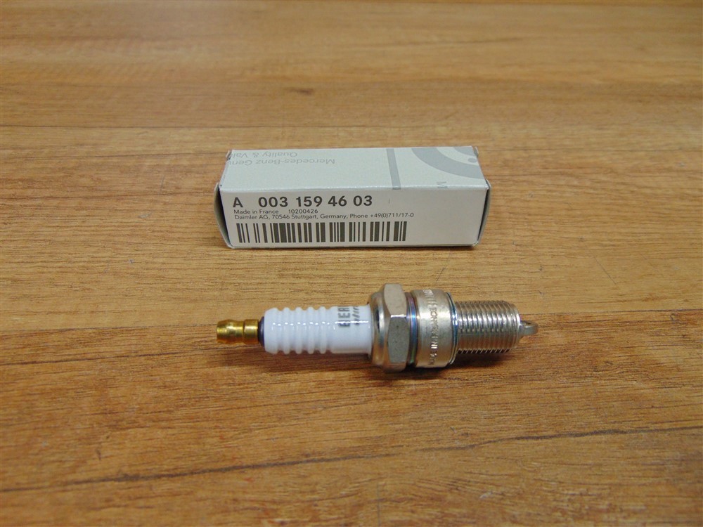 Spark Plug Genuine Mercedes OM115/OM116/OM123 - A0031594603