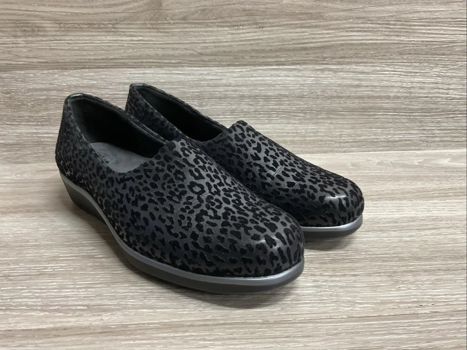 SAS Tripad Comfort Bliss Leopard Print Slip On Wedge Shoes Women’s Size 9 EUC - Image 2 of 4