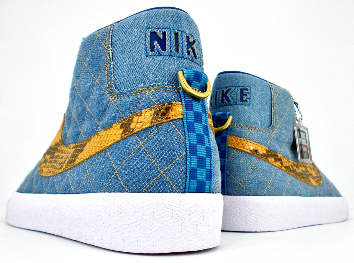 Nike SB Blazer Mid QS Supreme 