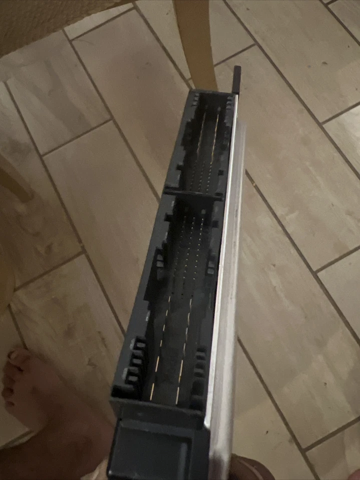 07-10 BMW E92 E93 328i 335d AHL FRM II 2 reposapiés módulo de control de luz OEM Foto 4 de 4