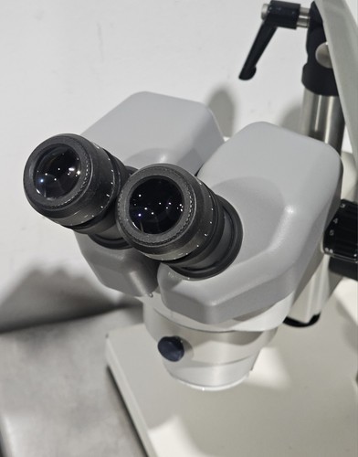 Nikon SMZ645 Stereo Zoom Microscope on Leeds LMS-300 Articulating Arm Boom Stand - Picture 19 of 22
