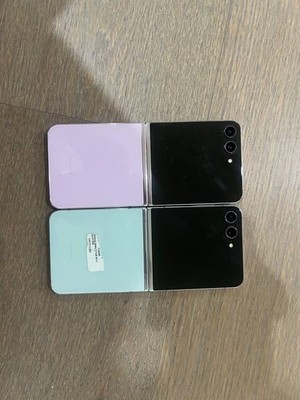 Samsung Galaxy Z Flip LOT 2  (READ READ)