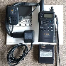 ICOM IC-S32 430MHz Transceiver + Mic + Antenna + Battery Pack Japan [WORKING]