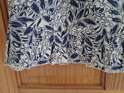 Cotton Women's VILA Fully Buttoned Skirt Cream Navy Patterned Size S - Picture 10 of 22