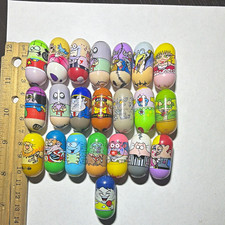 Mighty Beanz Lot of 22 Capsule Toys 2004 Age 4-7 Years