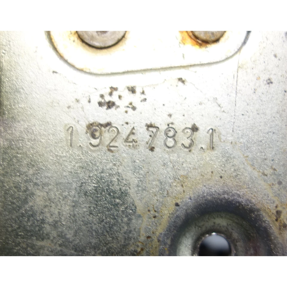 Cerradura de pestillo de puerta del conductor delantero izquierdo BMW E30 serie 3 1984-1993 OEM Foto 4 de 4