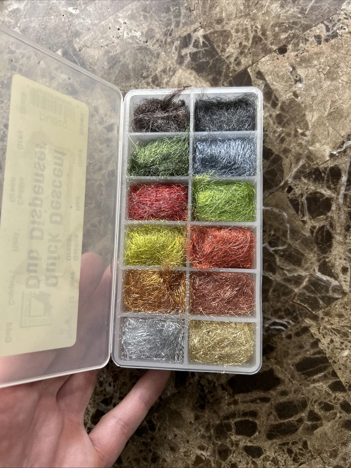 Dispensador de descenso rápido para pesca con mosca Foto 3 de 3