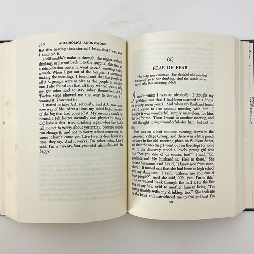 Alcoholics Anonymous Third Edition Hardcover Book 1976 Big Book - Picture 17 of 24