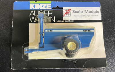 1/64 Scale Models Kinze 840 Auger Wagon Grain Cart DieCast