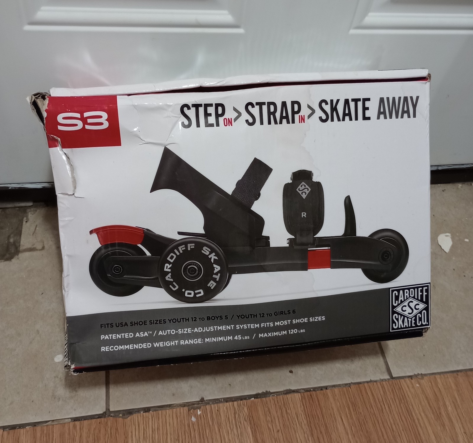 Cardiff Skate Co. New with damaged box.  S3 Performance S3 Step In Skates Youth 