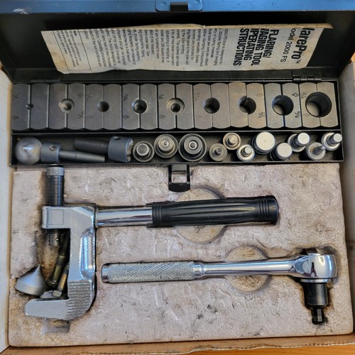 Imperial Eastman 2000 FS Flaring & Swaging Tool Kit con custodia - Made in USA - Foto 8 di 22