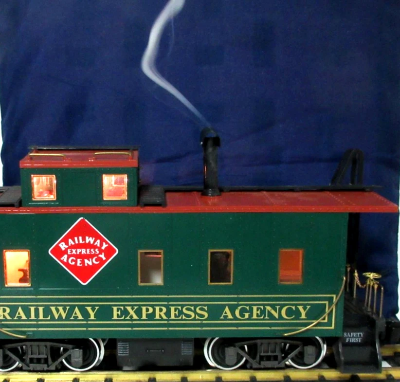 RAILWAY EXPRESS AGENCY G Scale Caboose 42105   VERY  RARE   NEW  ONLY  1 OF 100 - Image 3 of 4
