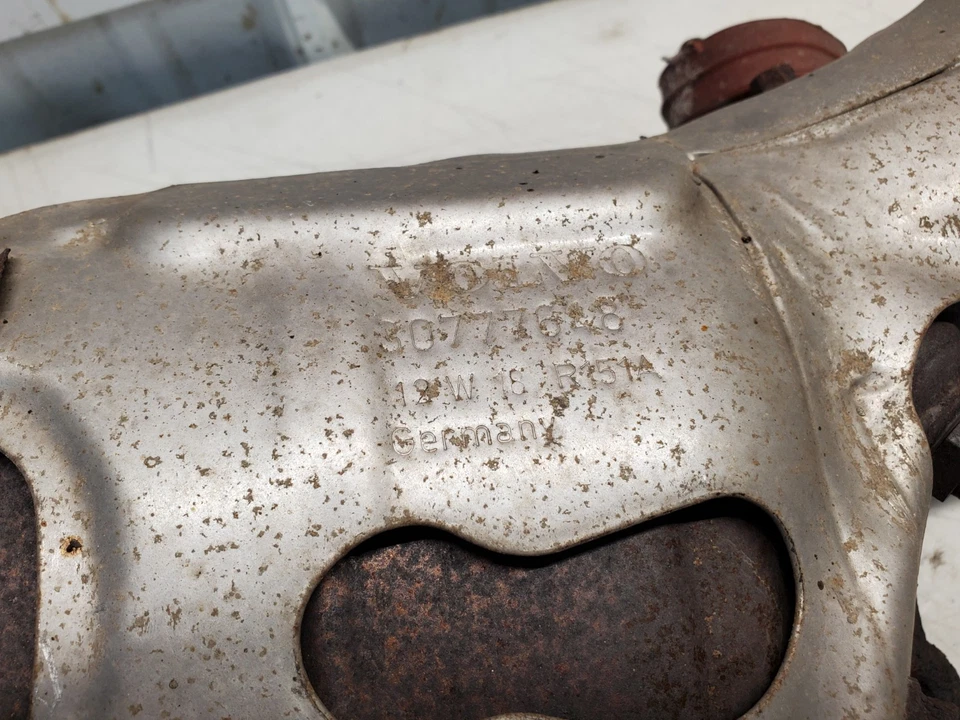 08-16 Volvo S60 S80 T6 3,0 L convertidor catalítico con tubo OEM ¡Solo 46.000 millas! Foto 3 de 4