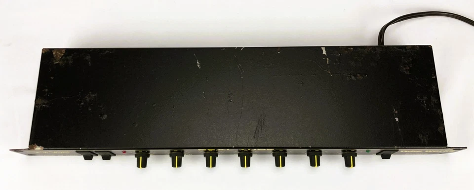 B.K. Butler Tube Works RT-902 montaje en rack distorsión de tubo real Foto 4 de 4