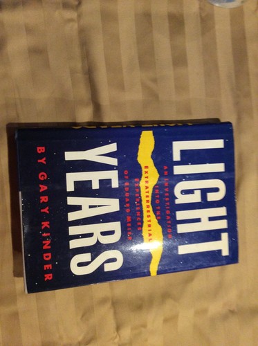 1987 LIGHT YEARS BY GARY KINDER FIRST EDITION SIGNED BY AUTHOR