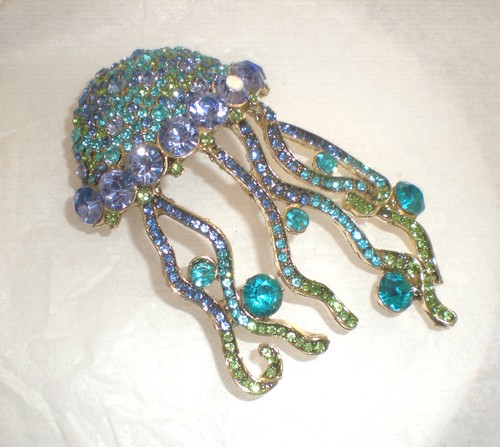 Gyn&Joy Octopus Brooch Pin - Antique Silver Tone With Blue/Green Crystal Rhinestones