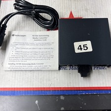 Black Box 10/100 Autosensing Media Converter Model LMC7002 MM850 NOS