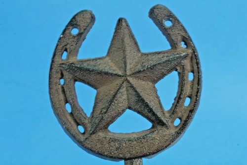 Gancho de montaje en pared para herradura y estrella de hierro fundido. - Imagen 3 de 6