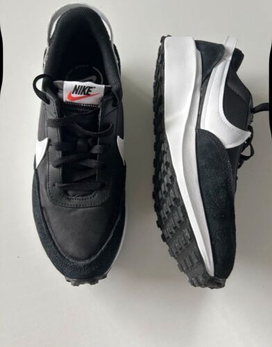 Neue Nike Schuhe Herren 42,5 - Bild 2 von 4