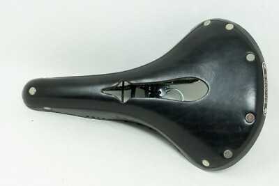 80s Vintage BROOKS B17 チャンピオンスタンダード NOS BROOKS B17 CHAMPION STANDARD WITH HOLE SADDLE SEAT