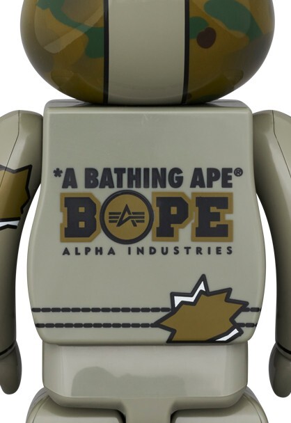 BE@RBRICK 400% 100% BAPE × ALPHA CAMO SHARK 2023 Bearbrick A BE@RBRICK 400% 100% BAPE × ALPHA CAMO SHARK 2023 Bearbrick A