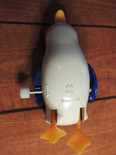 Vintage Tomy Wind Up Toy Penguin - Picture 3 of 5