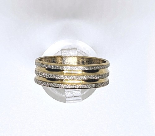 Glittery Band Ring  - Picture 6 of 9