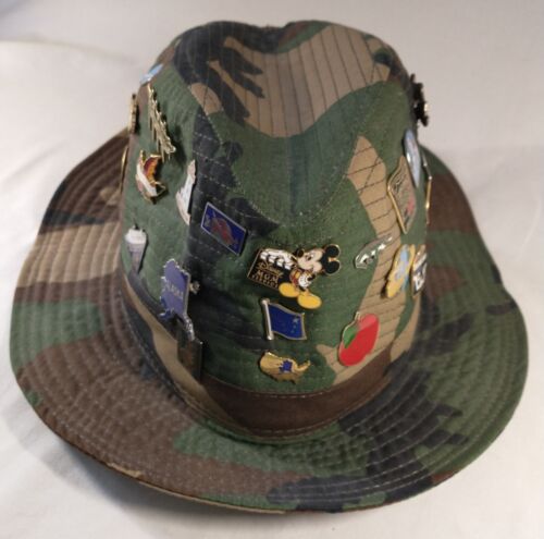 Souvenir Travel Pins On LL Bean Camo Bucket Hat Alaska Yellowstone Tennessee++ - Picture 3 of 17