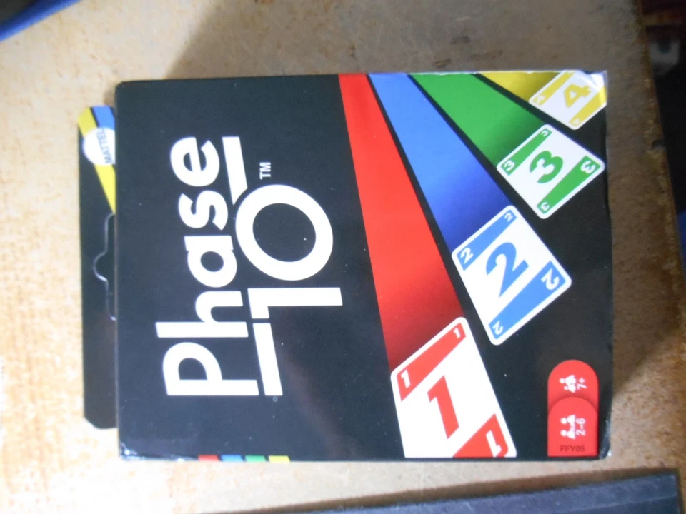 Phase 10 Kartenspiel - leider doppelt gekauft - Karten noch in Folie - Bild 1 von 2