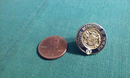 Missouri Department of Revenue 24 Years Service Pin Screw-Back Gold-Tone Metal