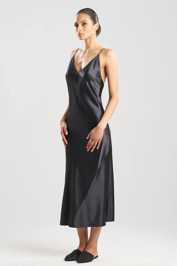 Natori Glamour Stretch Satin Nightgown Black, Size M 0242