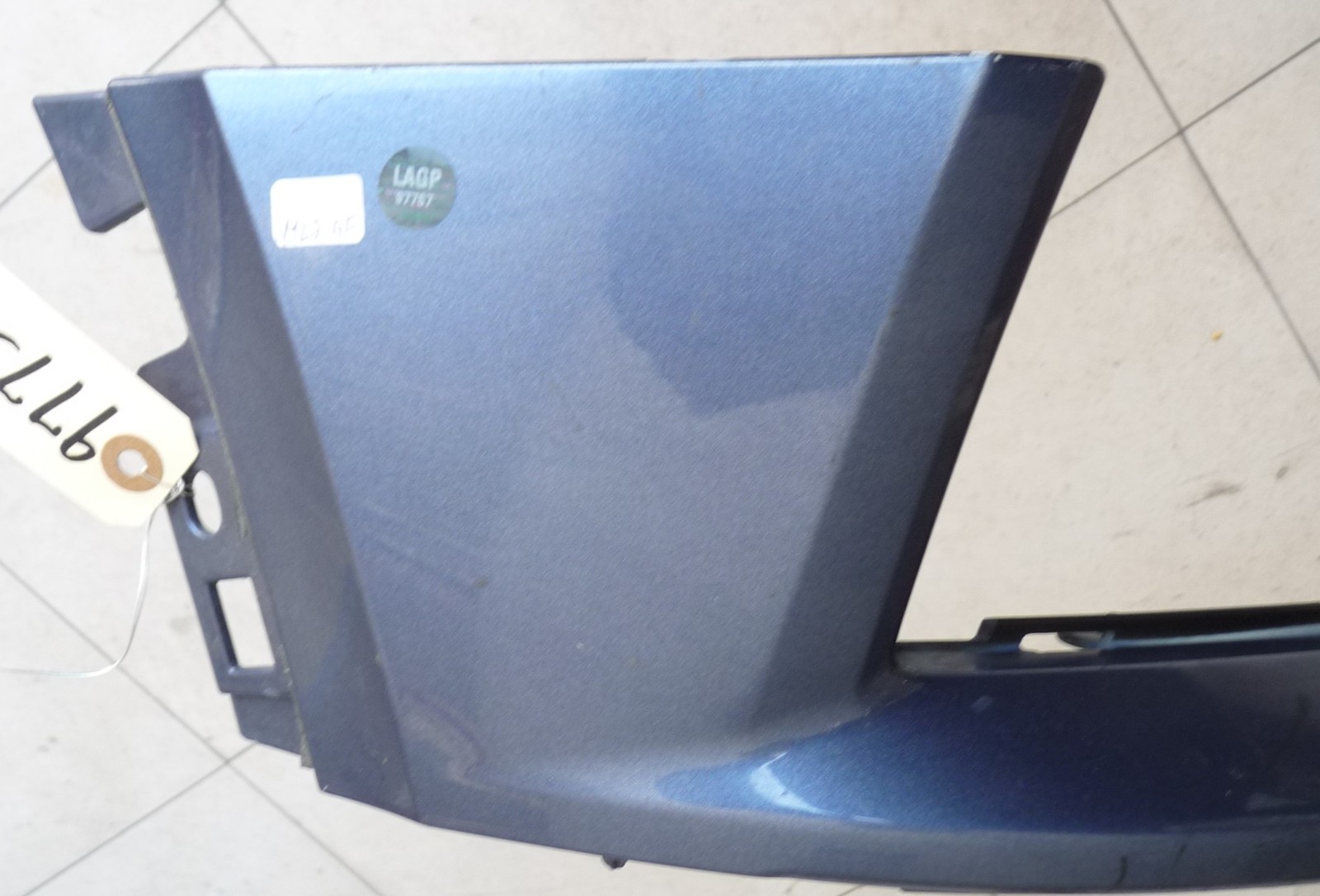 2016-2018 Bentley Bentayga 1st Gen. BY636 Front Bumper Cover 36A807437 OE