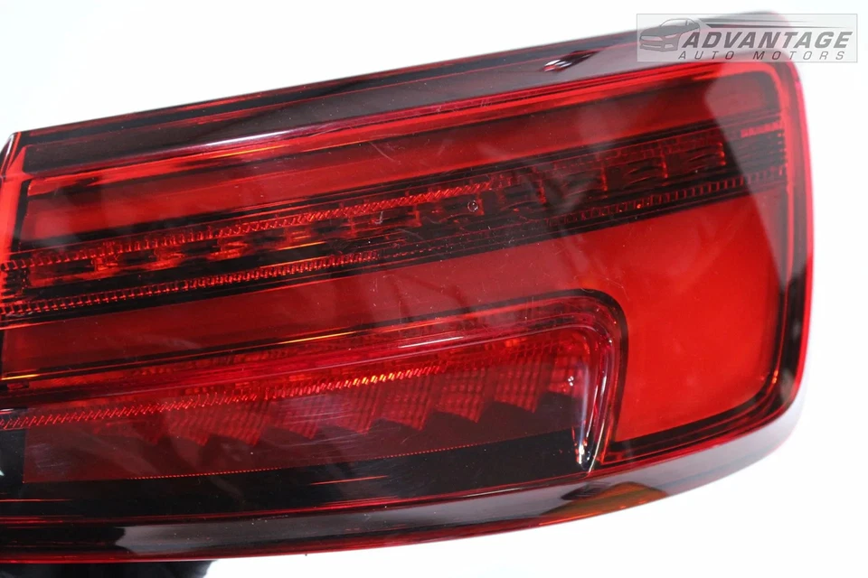 AUDI A3 QUATTRO 8V 2017-2019 LUZ TRASERA EXTERIOR LADO DERECHO LUZ TRASERA LED OEM Foto 4 de 4