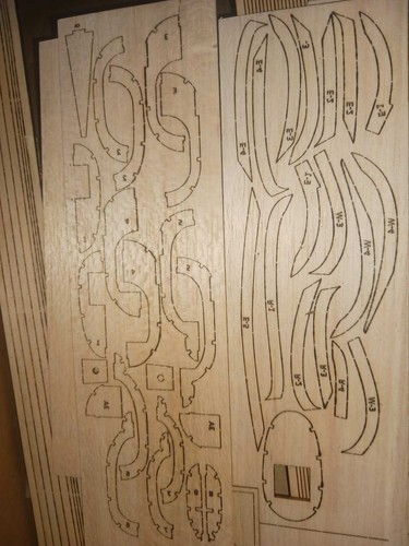 Comet Senior Dart 24" wingspan, kit, modern laser cut kit version. - Picture 8 of 8