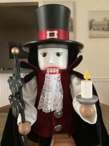 CHRISTIAN ULBRICHT DRACULA NUTCRACKER..19 inch