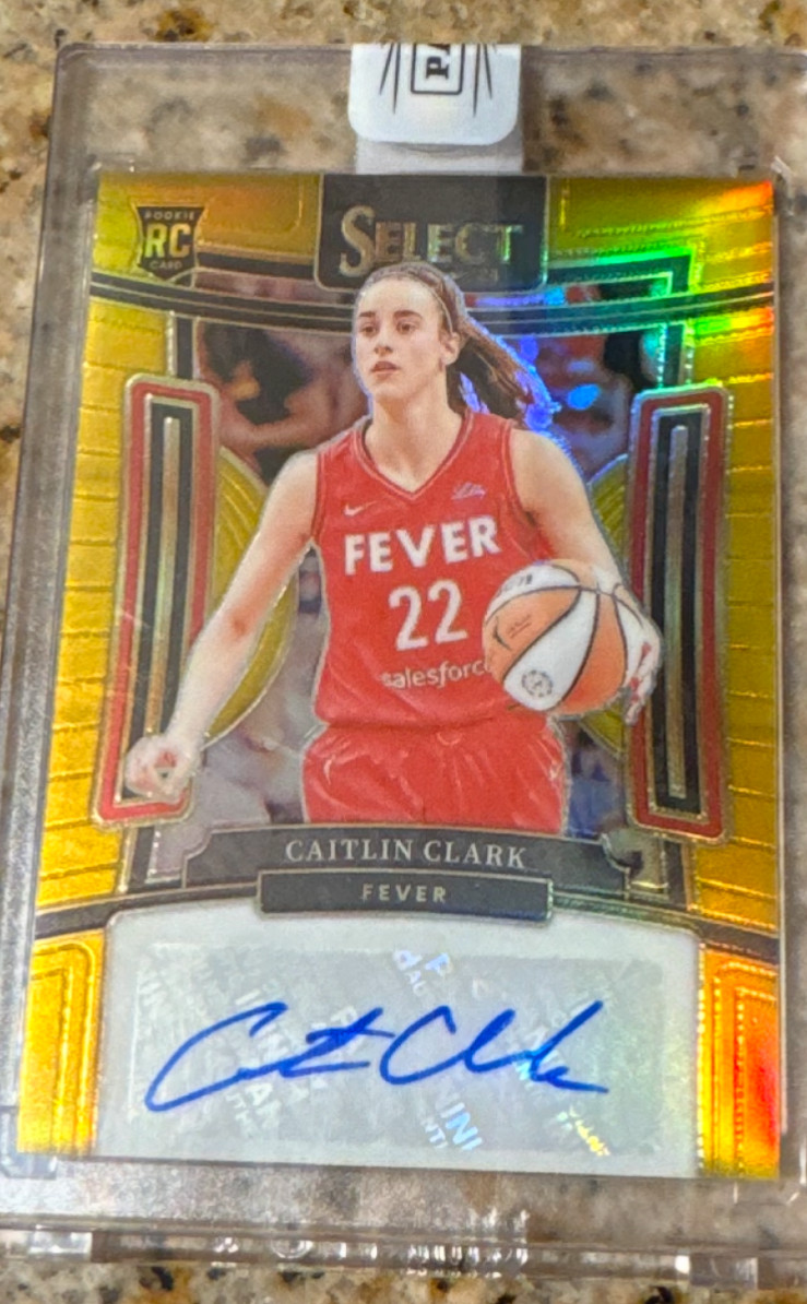 Caitlin Clark 2024 Panini Select True Gold Rookie Auto 1/10